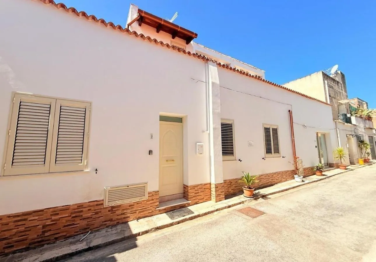 La Dimora Dei Ricordi Apartment Trapani