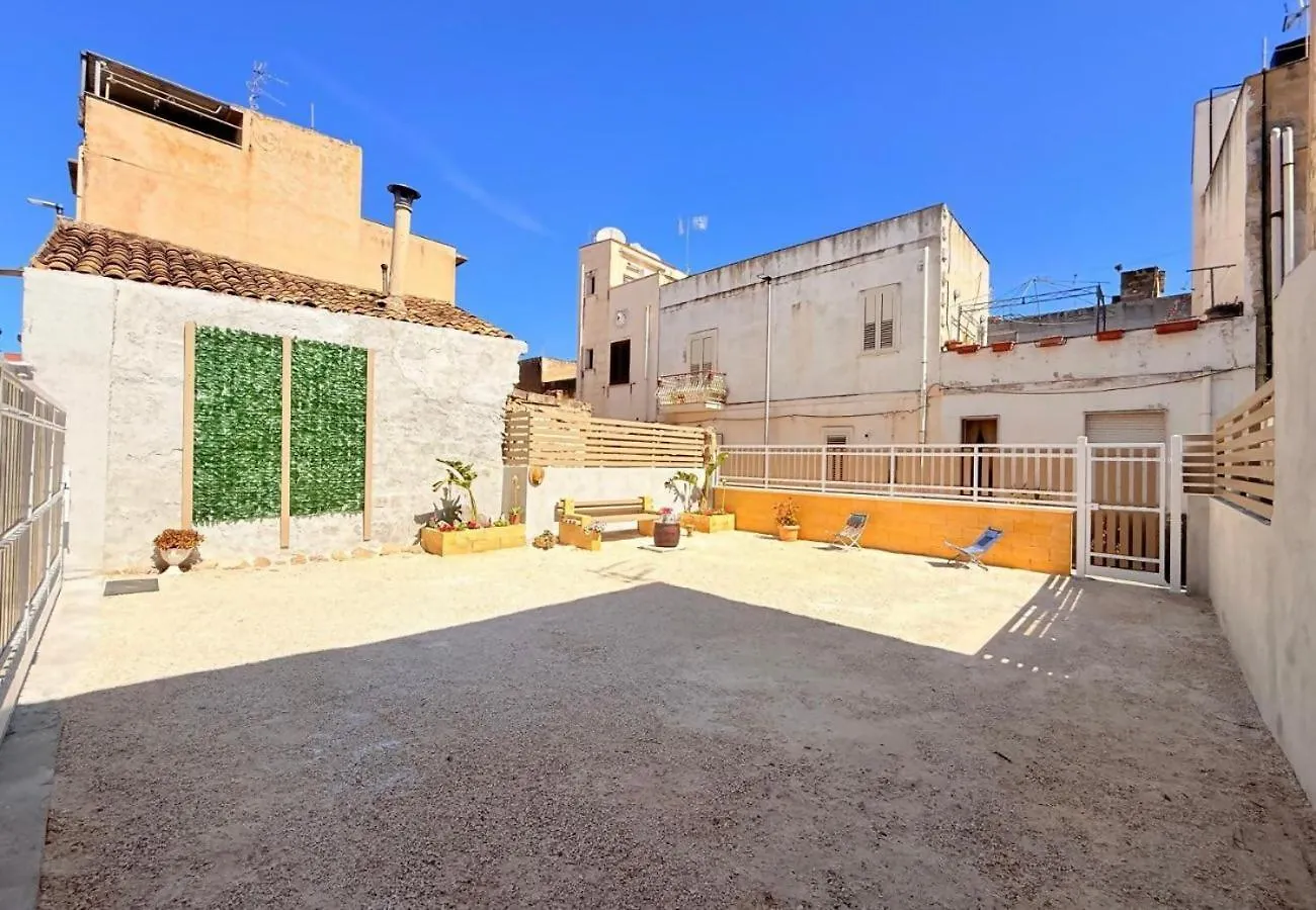 La Dimora Dei Ricordi Apartment Trapani Italy